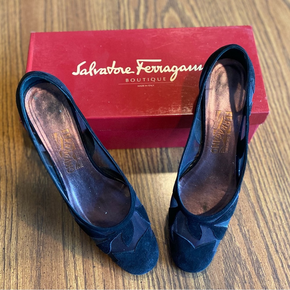 Salvatore Ferragamo Nero Suede Kid size 9 1/2 AA - Picture 3 of 8